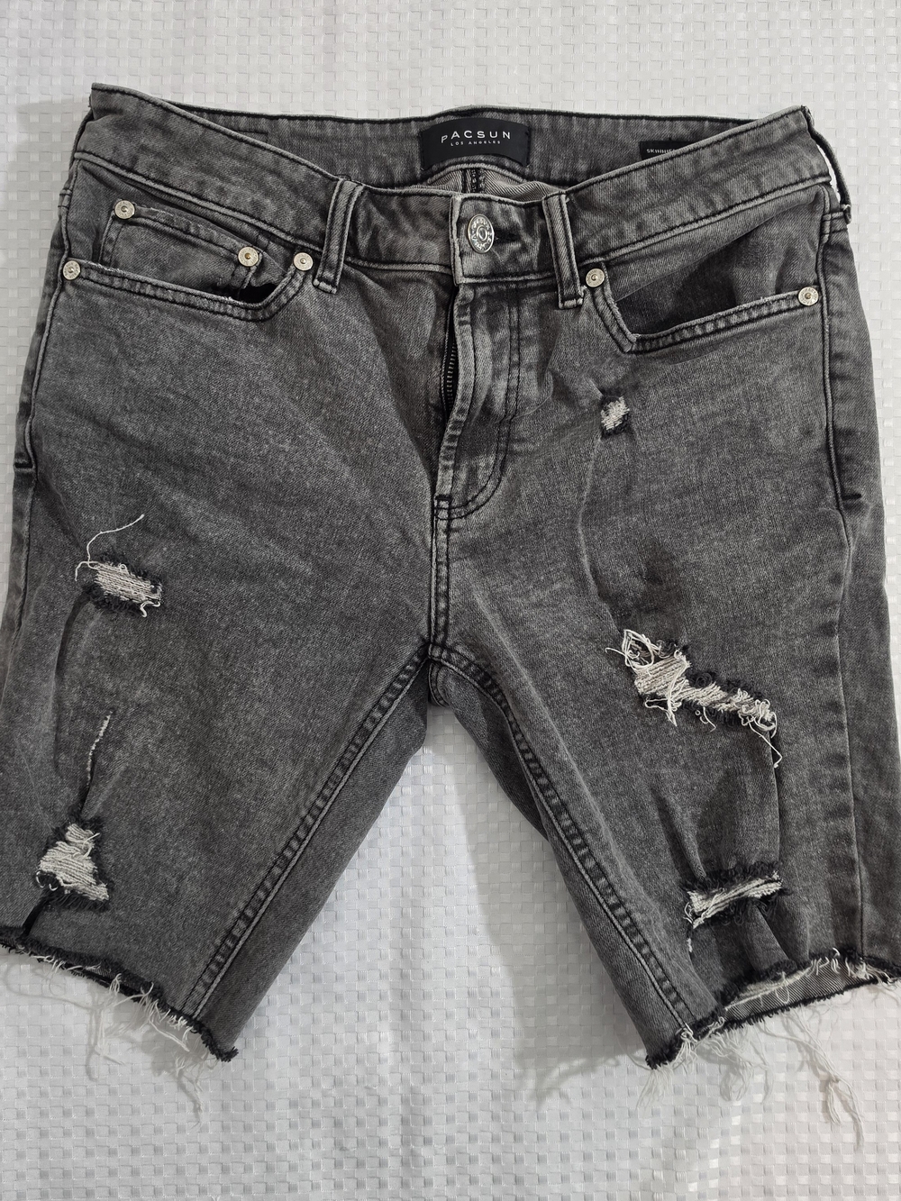 PacSun Men's Distressed Black Denim Shorts Skinniest Fit Size W31 Ripped Jorts